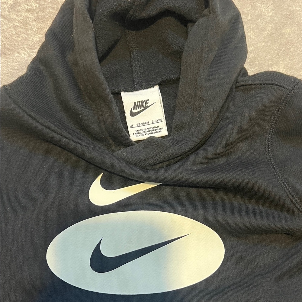 Nike Kids Black Hoodie with Logo Pull Over 3T - Picture 2 of 5